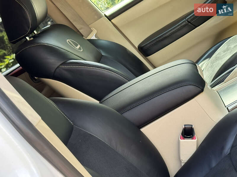 Позашляховик / Кросовер Lexus LX 2011 в Дрогобичі фото 123 Позашляховик / Кросовер Lexus LX 2011 в Дрогобичі