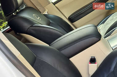 Позашляховик / Кросовер Lexus LX 2011 в 