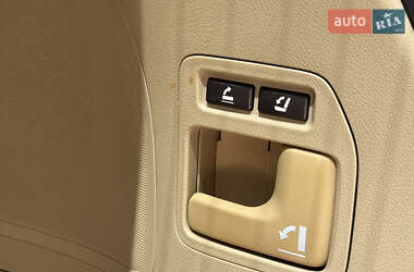 Позашляховик / Кросовер Lexus LX 2011 в 