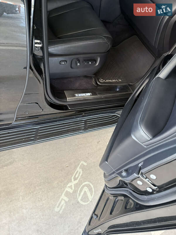 Внедорожник / Кроссовер Lexus LX 2016 в Киеве фото 14 Внедорожник / Кроссовер Lexus LX 2016 в Киеве
