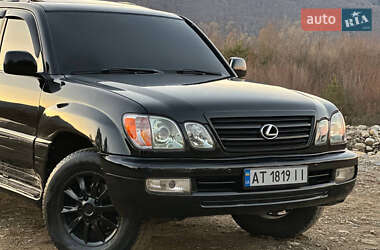 Позашляховик / Кросовер Lexus LX 2003 в 
