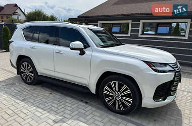 Позашляховик / Кросовер Lexus LX 2022 в 