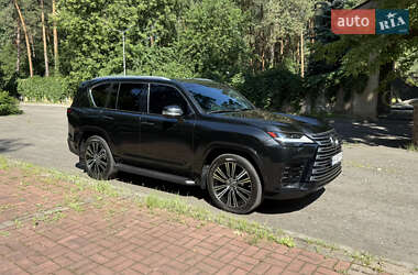 Позашляховик / Кросовер Lexus LX 2022 в 