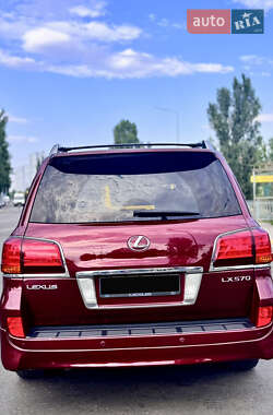 Внедорожник / Кроссовер Lexus LX 2010 в 