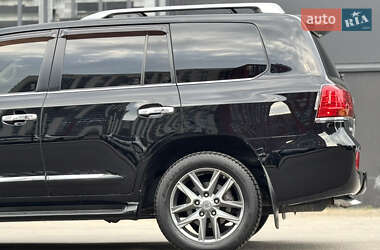 Позашляховик / Кросовер Lexus LX 2010 в 