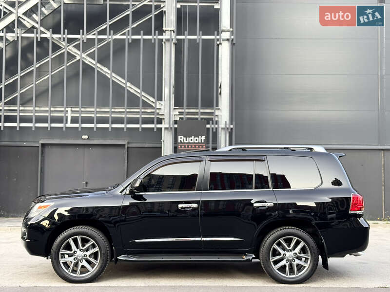 Внедорожник / Кроссовер Lexus LX 2010 в Киеве