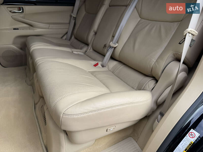 Внедорожник / Кроссовер Lexus LX 2010 в Киеве