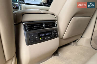 Позашляховик / Кросовер Lexus LX 2010 в 