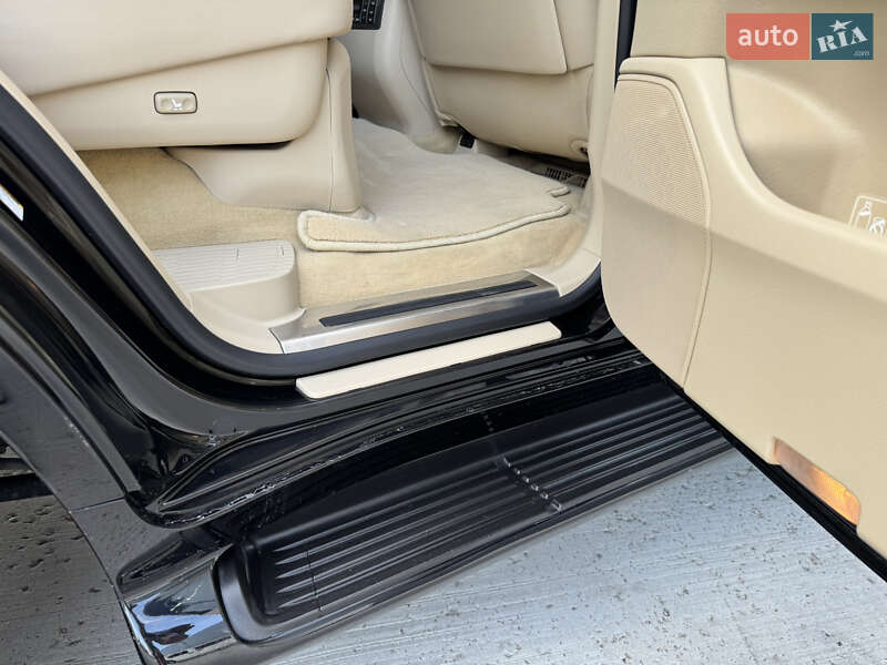 Внедорожник / Кроссовер Lexus LX 2010 в Киеве