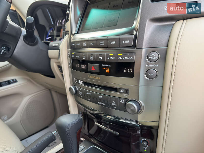 Внедорожник / Кроссовер Lexus LX 2010 в Киеве