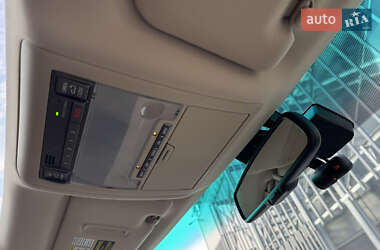Позашляховик / Кросовер Lexus LX 2010 в 