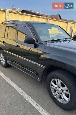 Внедорожник / Кроссовер Lexus LX 2004 в 
