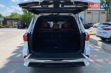 Позашляховик / Кросовер Lexus LX 2019 в 