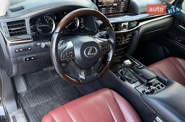 Внедорожник / Кроссовер Lexus LX 2017 в 