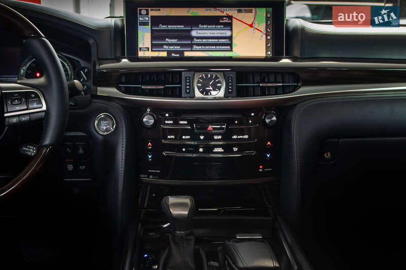 Позашляховик / Кросовер Lexus LX 2017 в Хмельницькому