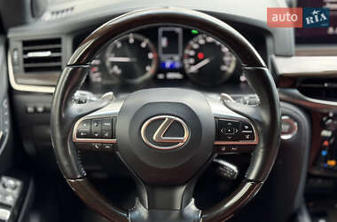 Внедорожник / Кроссовер Lexus LX 2017 в 
