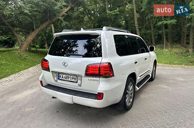 Позашляховик / Кросовер Lexus LX 2011 в 