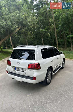 Позашляховик / Кросовер Lexus LX 2011 в 