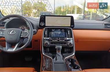 Внедорожник / Кроссовер Lexus LX 2023 в 