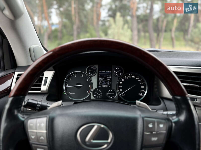 Внедорожник / Кроссовер Lexus LX 2012 в Киеве