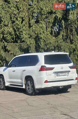 Внедорожник / Кроссовер Lexus LX 2017 в 
