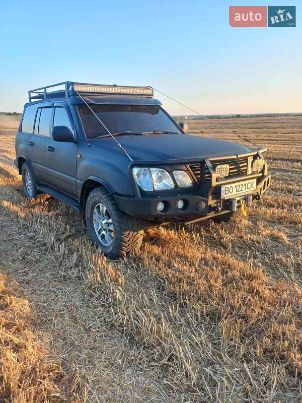 Внедорожник / Кроссовер Lexus LX 2000 в Чорткове