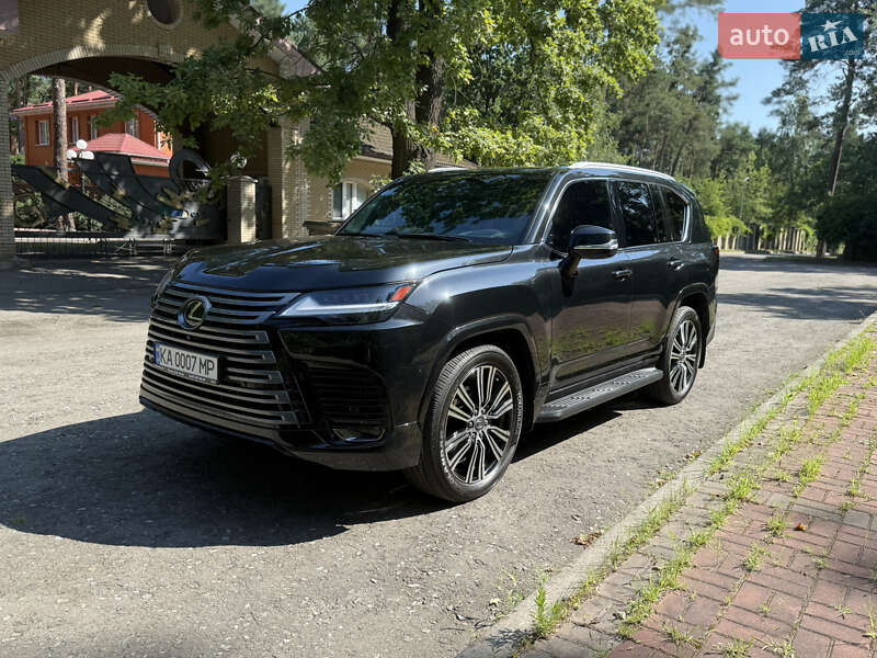 Lexus LX 2022