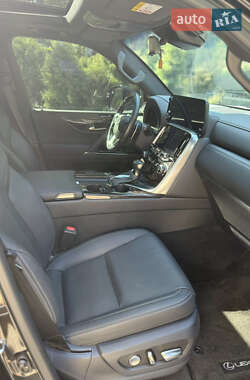 Позашляховик / Кросовер Lexus LX 2022 в 