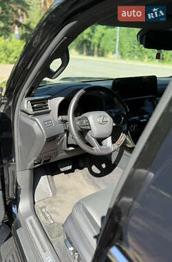 Позашляховик / Кросовер Lexus LX 2022 в 