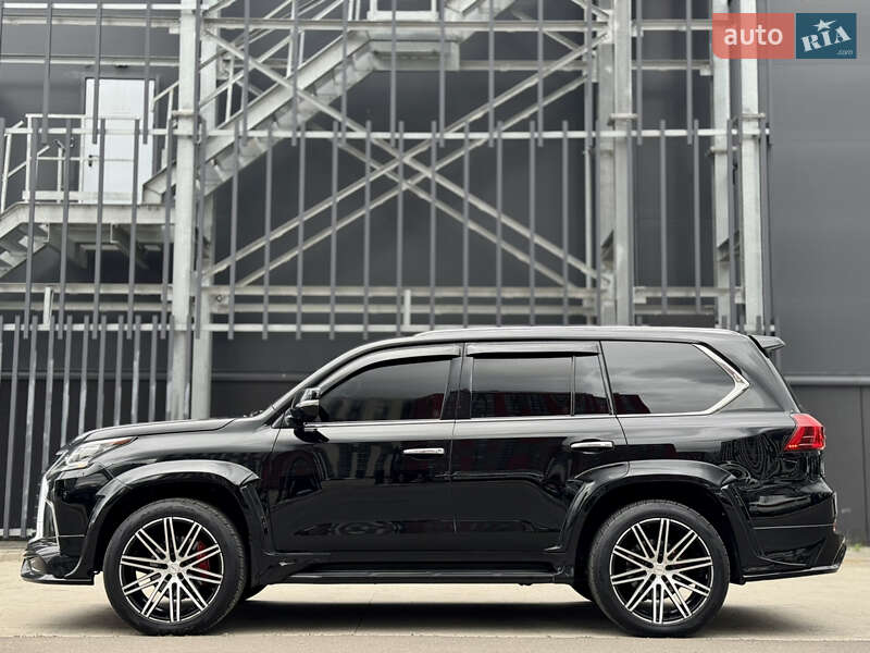 Позашляховик / Кросовер Lexus LX 2016 в Києві