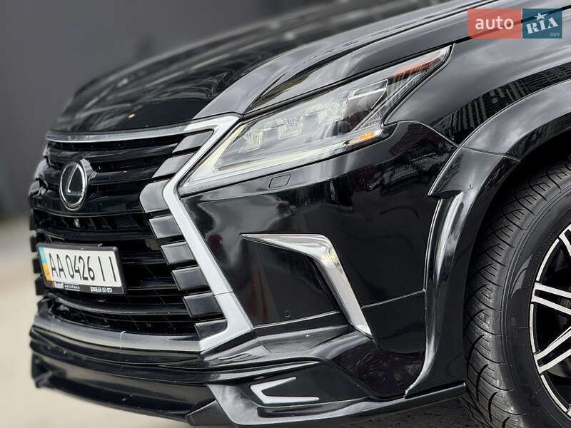 Позашляховик / Кросовер Lexus LX 2016 в Києві