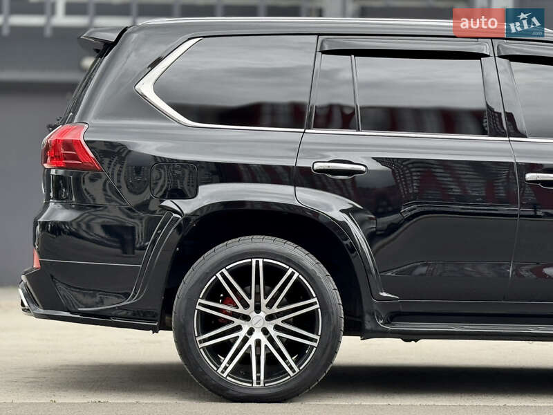 Позашляховик / Кросовер Lexus LX 2016 в Києві