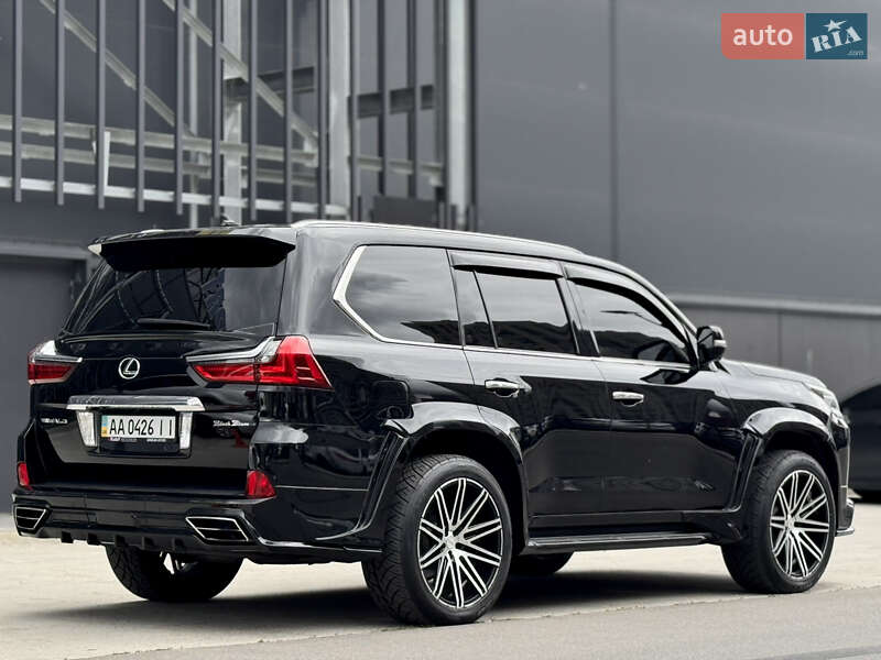 Позашляховик / Кросовер Lexus LX 2016 в Києві