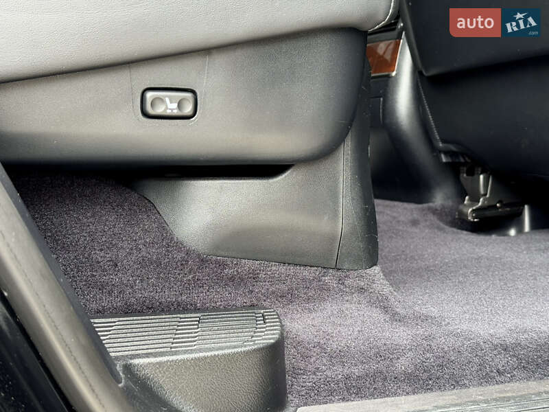 Позашляховик / Кросовер Lexus LX 2016 в Києві
