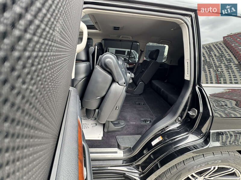 Позашляховик / Кросовер Lexus LX 2016 в Києві