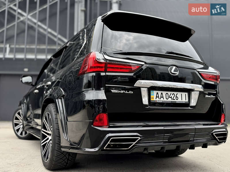 Позашляховик / Кросовер Lexus LX 2016 в Києві