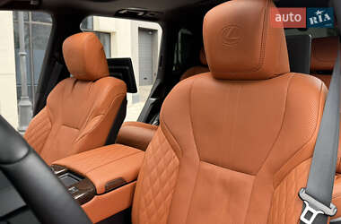 Внедорожник / Кроссовер Lexus LX 2022 в 