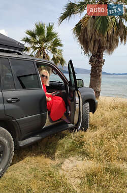 Позашляховик / Кросовер Lexus LX 2005 в 