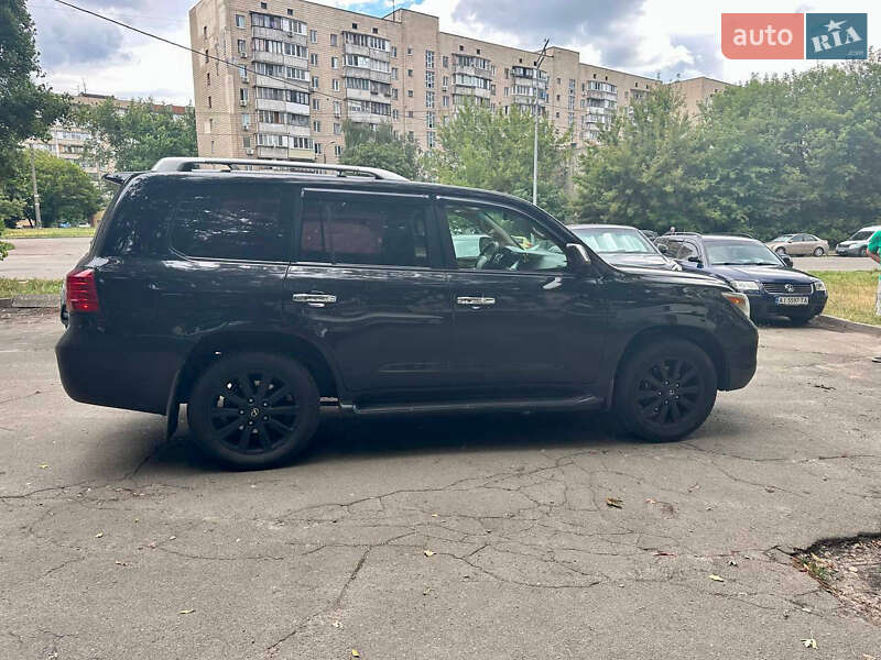 Внедорожник / Кроссовер Lexus LX 2010 в Киеве