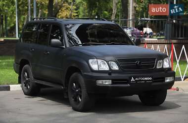 Внедорожник / Кроссовер Lexus LX 2000 в 