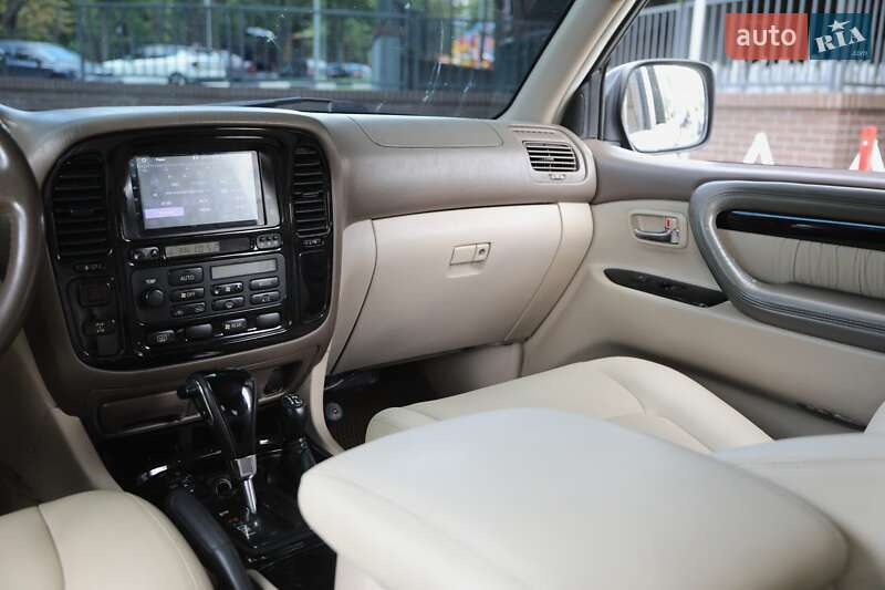 Внедорожник / Кроссовер Lexus LX 2000 в Харькове