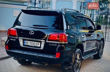 Внедорожник / Кроссовер Lexus LX 2008 в 