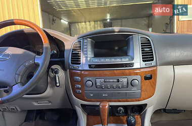 Внедорожник / Кроссовер Lexus LX 2006 в 