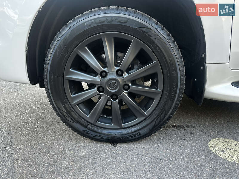 Внедорожник / Кроссовер Lexus LX 2008 в Ровно