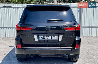 Внедорожник / Кроссовер Lexus LX 2017 в 