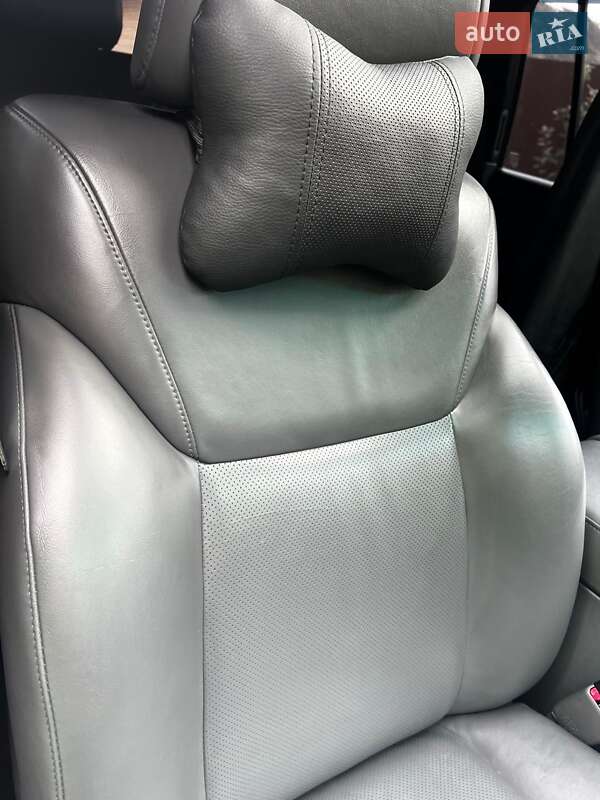 Позашляховик / Кросовер Lexus LX 2008 в Харкові