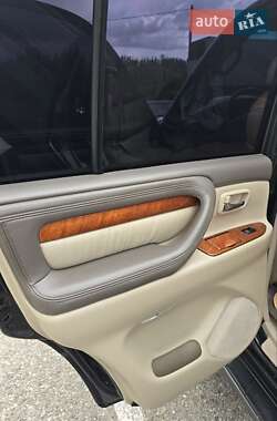 Внедорожник / Кроссовер Lexus LX 2007 в 