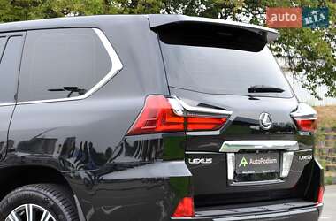 Внедорожник / Кроссовер Lexus LX 2016 в 