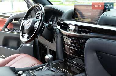 Внедорожник / Кроссовер Lexus LX 2016 в 