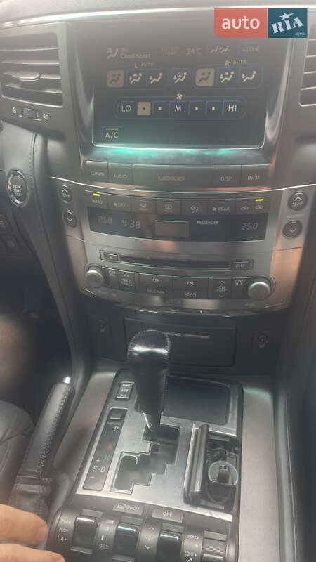 Внедорожник / Кроссовер Lexus LX 2008 в Днепре фото 10 Внедорожник / Кроссовер Lexus LX 2008 в Днепре